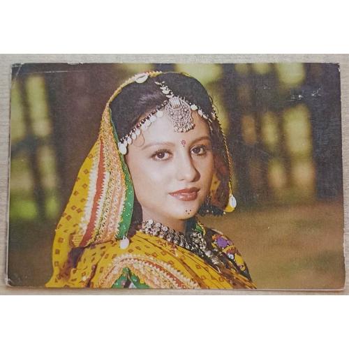 Chandni * Vintage Bollywood Postcard *