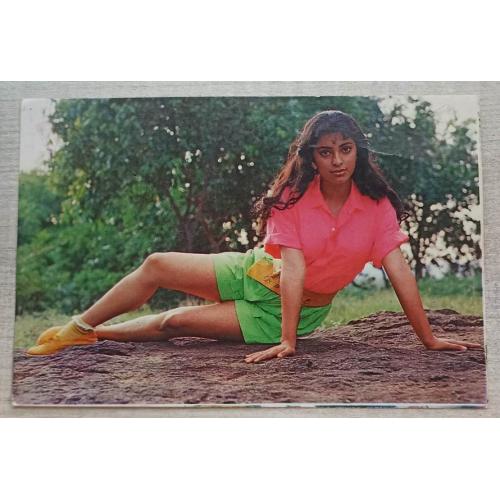 Juhi Chawla * Vintage Bollywood Postcard *
