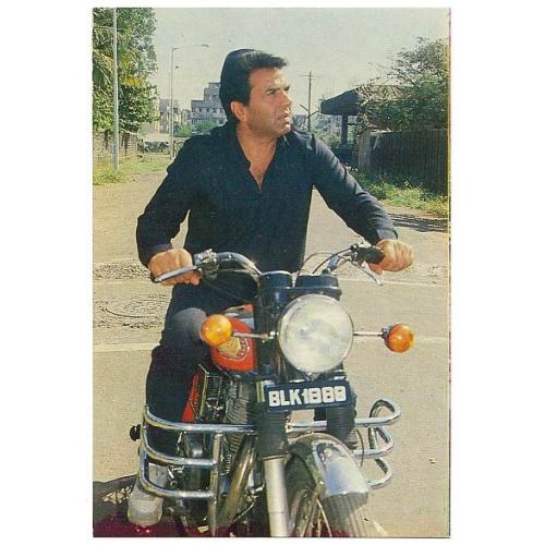Dharmendra * Vintage Bollywood Postcard *