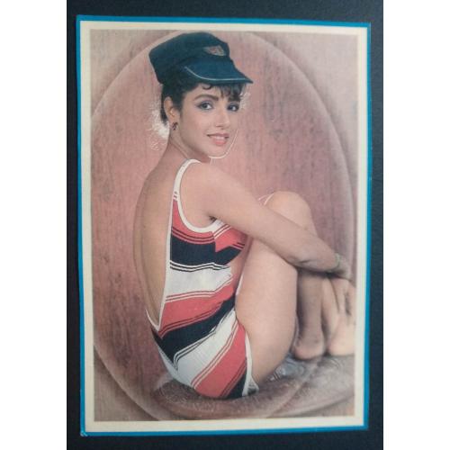 Bollywood actress * Vintage Bollywood Postcard * (BLANK)