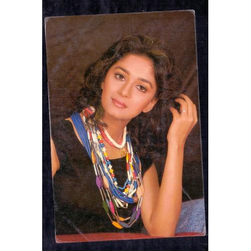 Madhuri Dixit * Vintage Bollywoord Postcard * (VENUS) (A10)