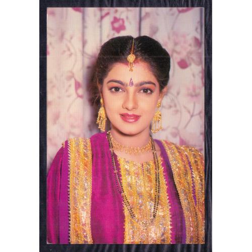 Mamta Kulkarni  * Vintage Bollywoord Postcard * (BAP) (A7)