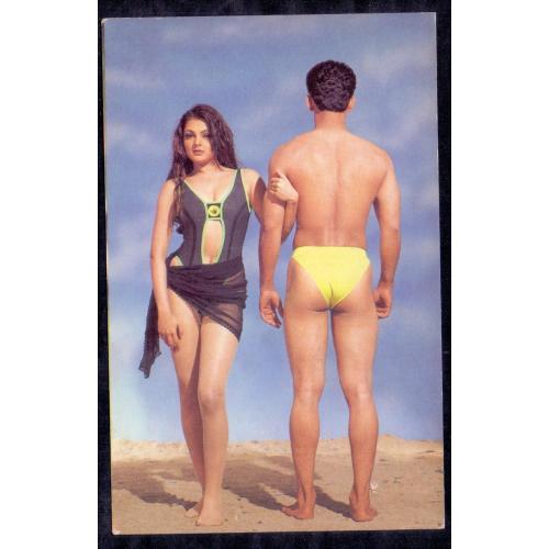 Mamta Kulkarni * Vintage Bollywoord Postcard * (PAKISTAN) (A10)