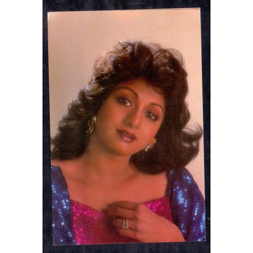 Sridevi , Sri Devi * Vintage Bollywoord Postcard * (BEAUTY) (A10)