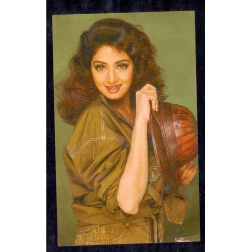 Sridevi , Sri Devi * Vintage Bollywoord Postcard * (RUBY) (A10)