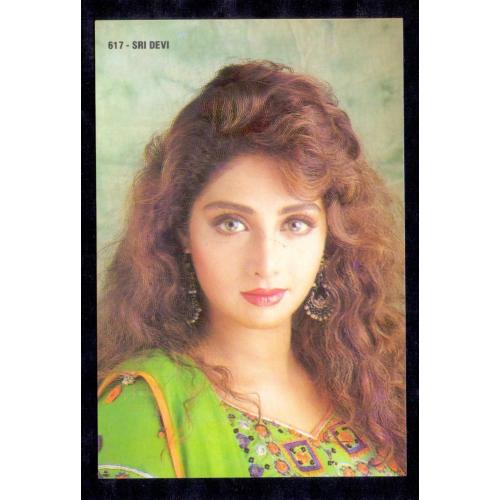 Sridevi , Sri Devi * Vintage Bollywoord Postcard * (ROYAL) (A10)