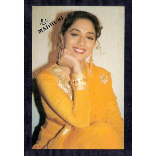 Madhuri Dixit  * Vintage Bollywoord Postcard * (UNIVERSAL) (A5)