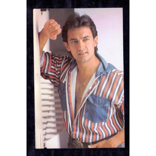 Aamir Khan * Vintage Bollywoord Postcard * (RUBY) (A10)