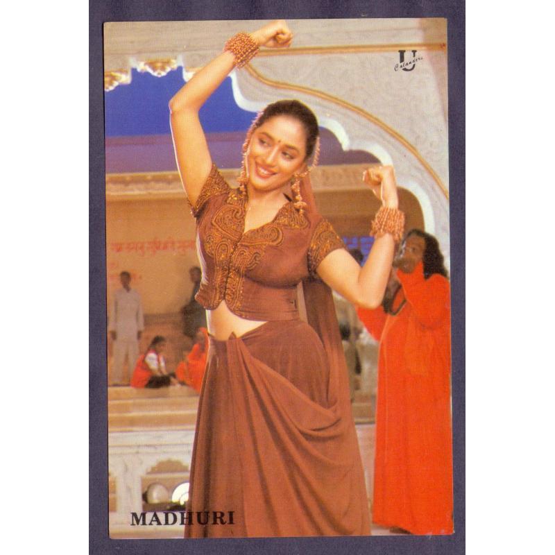 Madhuri Dixit * Vintage Bollywoord Postcard * (Universal) (A8)