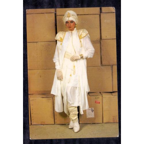 Rekha * Vintage Bollywoord Postcard * (ROYAL) (A10)