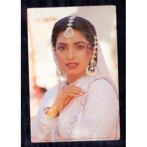 Juhi Chawla * Vintage Bollywoord Postcard * (BAP) (A5)